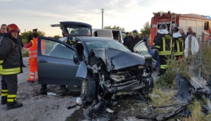 Si schianta contro un muro con l'auto. Morto un uomo nel cosentino