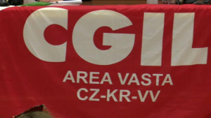 Amianto al plesso San Francesco, la FLC CGIL Area Vasta CZ-KR-VV denuncia: ''Rischio non pi&ugrave; tollerabile, servono bonifiche immediate''