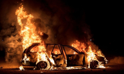 Tre auto distrutte dalle fiamme nel Vibonese, indagini in corso