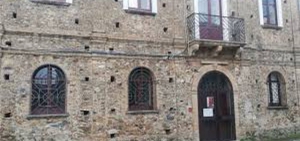 ''Libert&agrave; &egrave; Partecipazione'' replica all'opposizione: Amantea dovrebbe pretendere le dimissioni del presidente del consiglio invece di prendersela con il sindaco