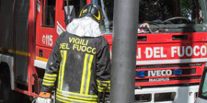 Incendiato un&rsquo;asilo ad Isola Capo Rizzuto: indagini in corso