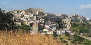 Donne in situazioni critiche, esperti a confronto a Monasterace