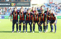 Crotone, pari pirotecnico ma amaro
