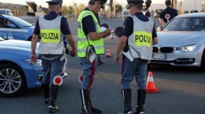 Intensificati a Crotone i controlli della Polizia stradale