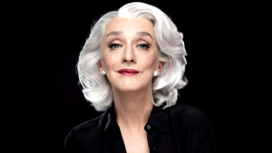 Drusilla Foer al Politeama: ironia, mito e passione con la Venere Nemica