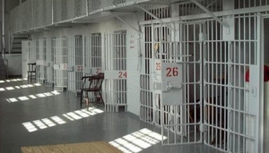 Carcere Catanzaro, picchiato assistente della Polizia penitenziaria