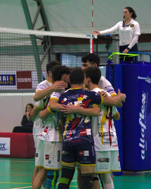 Altaflex in forma, le aquile si alzano in volo