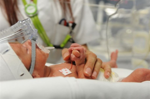 Al Pugliese-Ciaccio medici e infermieri approfondiscono le tecniche di rianimazione in sala parto