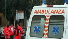 Auto contro motorino, perde la vita un 16enne su statale 106