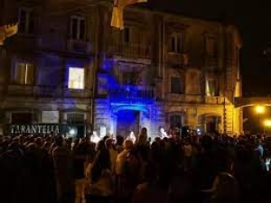 Conto alla rovescia per il ''Tarantella Power'', domani alle 21. 30 ''I Canti della Tonnara'' a cura di Danilo Gatto