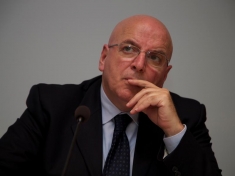 Mario Oliverio su approvazione legge per attivazione Centro protesi Lamezia