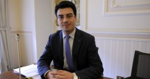 L'ex sindaco di Pizzo indagato per concussione e corruzione