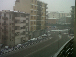 In Calabria nevica a bassa quota: scuole chiuse nel cosentino