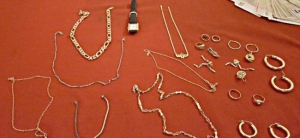 Controlli nel catanzarese: ritrovati gioielli rubati