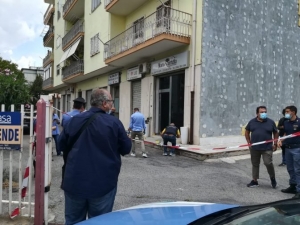 Sparatoria a Crotone: un morto e un ferito in un agguato