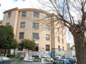 Dopo i lavori di rifunzionalizzazione delle aule, ritornano nelle aule di piazza Le Pera gli studenti del liceo artistico ''Giovanna De Nobili'' di Catanzaro