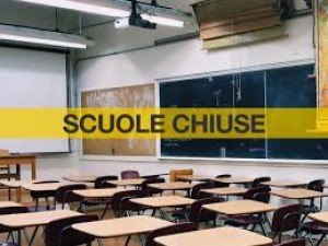 Nuovi contagi, il Sindaco di Chiaravalle Centrale chiude le scuole