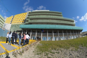 Salute: a Catanzaro primo impianto stent in Italia con robot