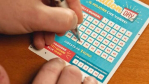 Gioca due euro e vince un milione: la fortuna bacia Villapiana