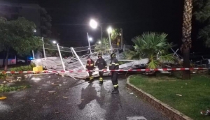 Tromba d'aria su Catanzaro Lido: spazzato via stabilimento balneare