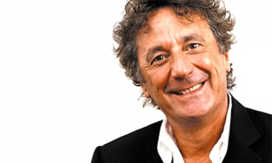 Gioved&igrave; 9 agosto Enzo Iacchetti al Cetraro summer fest, domenica 12 agosto Peppino Di Capri