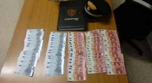 Banconote false e droga, denunciate 3 persone a Catanzaro
