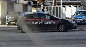 Trovata tanica di benzina fuori da un cantiere edile a Reggio Calabria