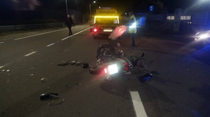Auto contro scooter a Catanzaro, due feriti