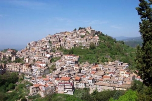 Caduta massi e dissesto nel Comune di Tiriolo, la risposta del settore Viabilit&agrave; della Provincia di Catanzaro