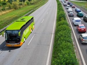 FlixBus continua ad ampliare la rete in Calabria: potenziati i collegamenti tra le principali citt&agrave; calabresi