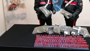 Nascondeva droga in un ex liceo nel crotonese, arrestato