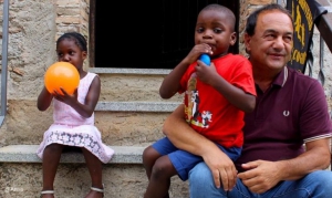 Mimmo Lucano torna a Riace