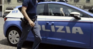 Abusi di gruppo per 10 anni, 5 arrestati nel cosentino