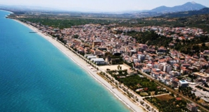 Trebisacce, l&rsquo;amministrazione stabilizza 43 precari