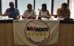 Calabria: aeroporto di Crotone, i 5stelle incalzano Oliverio, "chiederemo pure incontro con De Felice"