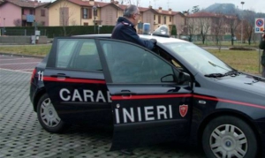 Furti seriali in alcuni negozi, nove arresti