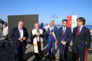 Oliverio all&rsquo;inaugurazione del waterfront del lungomare di Monasterace