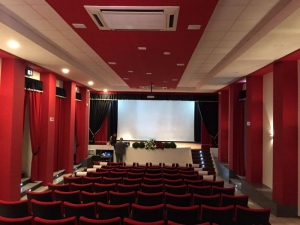 Cine-teatro ''Il Metropolitano'' di Reggio: spettacolo ''Una serata come viene''