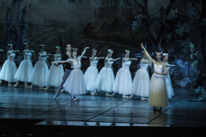 AMA Calabria, a Catanzaro sold out per il balletto ''Giselle''