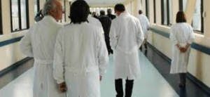 Catanzaro, operazione ''Camici Liberi'': ortopedico ai domiciliari