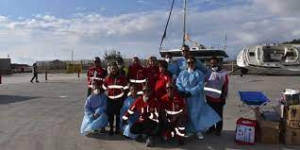 In 250 migranti soccorsi al largo, ennesimo sbarco nel porto di Roccella