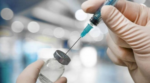 Ordinanza Santelli: obbligo vaccino antinfluenzale per over 65 e medici