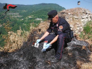 Incendio durante festa di paese, una denuncia