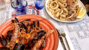 Mangiano, bevono e non pagano il conto: sbeffeggiati sui social