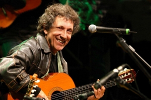 Tarantella Power a Tiriolo chiude in bellezza con Eugenio Bennato