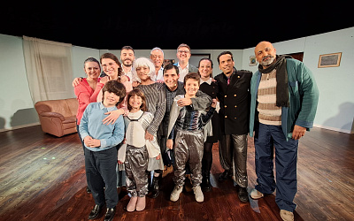 Teatro Comunale, applausi per ''Il bimbo parlante'': risate e riflessione sul palco di ''Domenica d'Incanto''