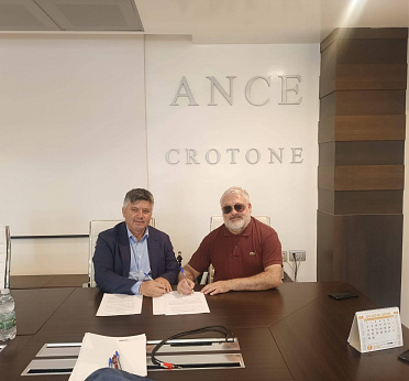 Scuola e impresa insieme per il futuro dei giovani: siglato il partenariato tra il Polo Barlacchi-Lucifero e ANCE Crotone